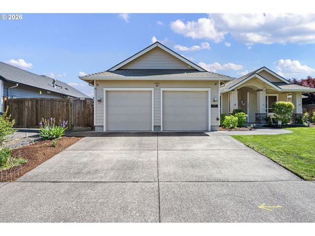 3528 BERKSHIRE St, Eugene, OR 97401