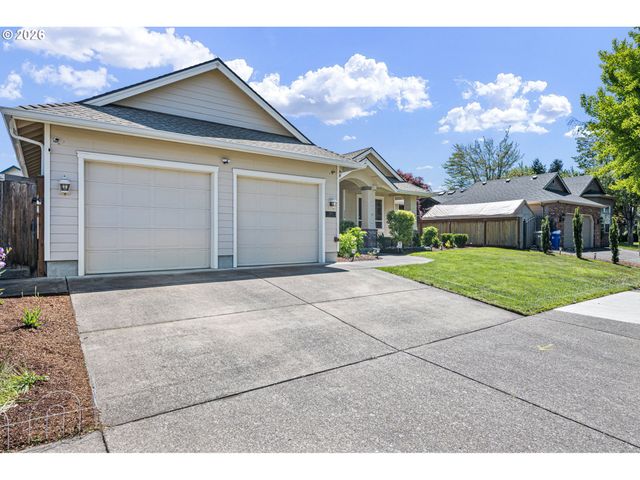 3528 BERKSHIRE St, Eugene, OR 97401