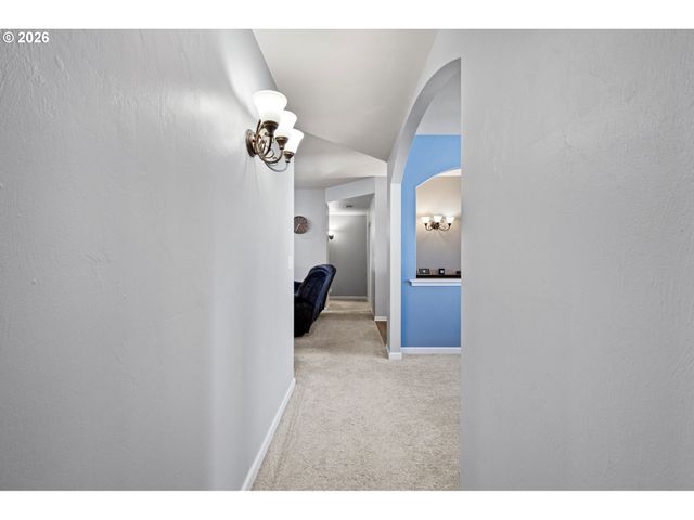 3528 BERKSHIRE St, Eugene, OR 97401