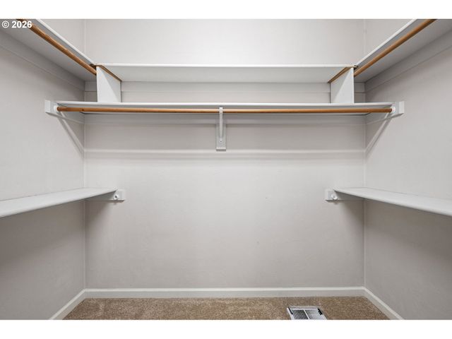 3528 BERKSHIRE St, Eugene, OR 97401