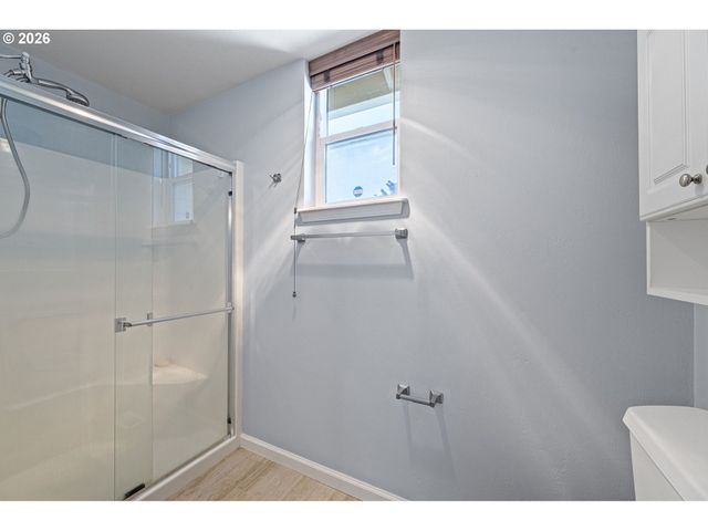 3528 BERKSHIRE St, Eugene, OR 97401