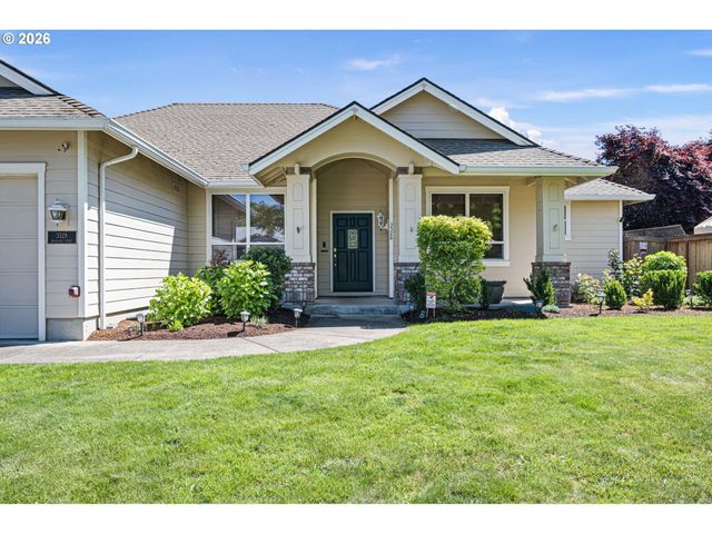 3528 BERKSHIRE St, Eugene, OR 97401