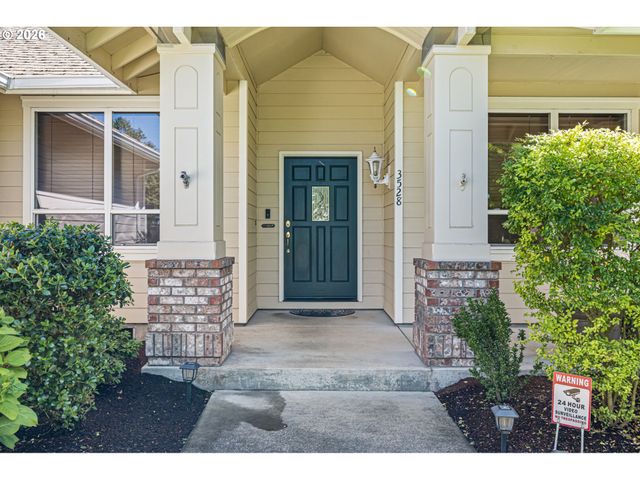 3528 BERKSHIRE St, Eugene, OR 97401