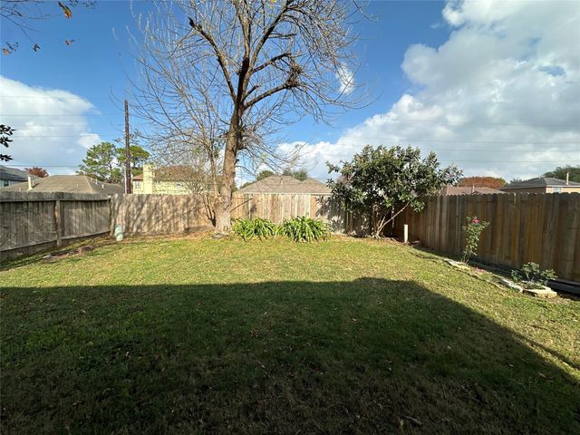 6814 Cheshire Park Road, Houston, TX 77088