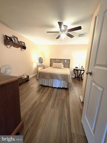 200 4TH ST, Enola, PA 17025