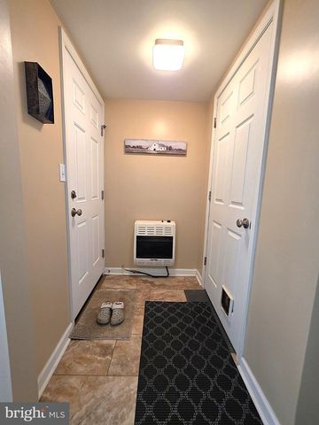 200 4TH ST, Enola, PA 17025