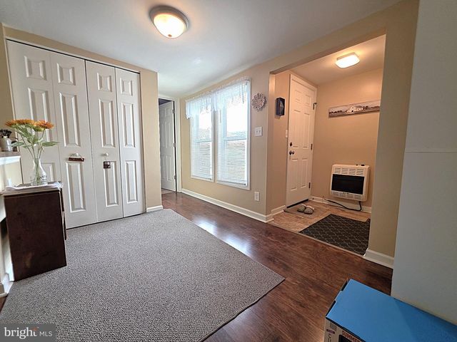 200 4TH ST, Enola, PA 17025