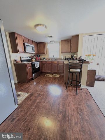 200 4TH ST, Enola, PA 17025