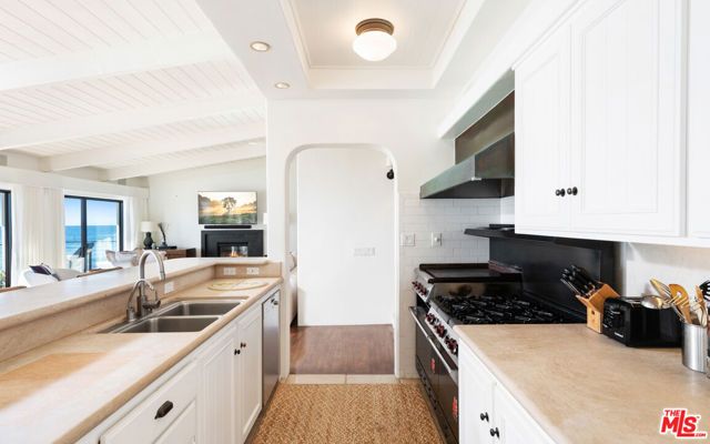 31952 Pacific Coast Highway, Malibu, CA 90265