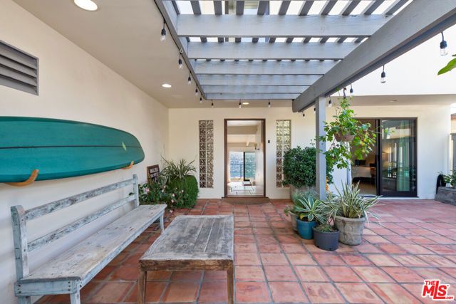 31952 Pacific Coast Highway, Malibu, CA 90265