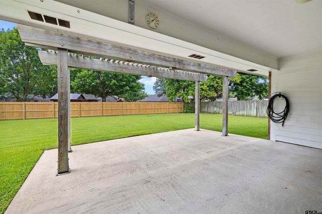 1807 Onyx Cove, Whitehouse, TX 75791