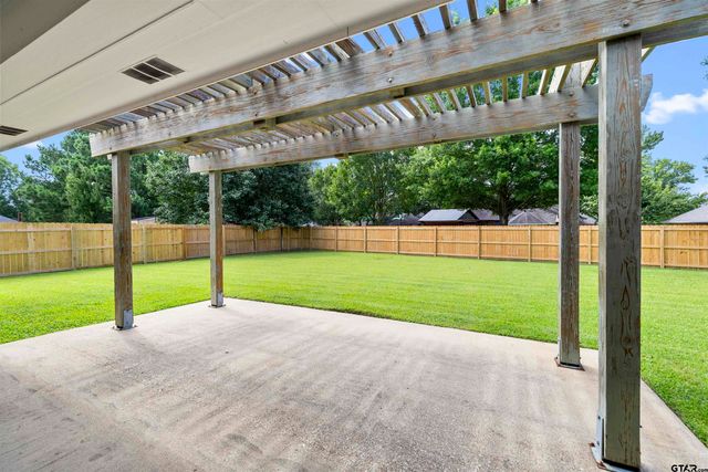 1807 Onyx Cove, Whitehouse, TX 75791