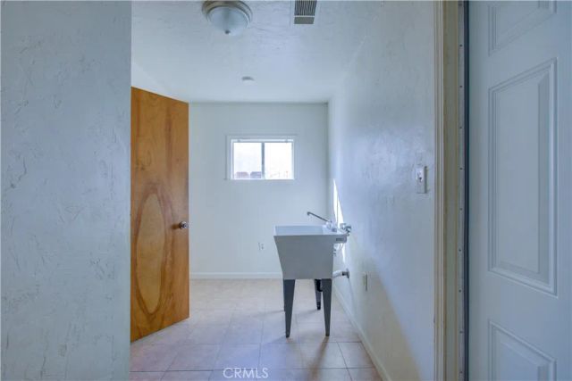 1690 Almond Avenue, Merced, CA 95341