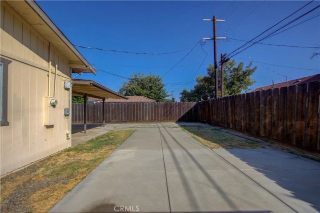 1690 Almond Avenue, Merced, CA 95341