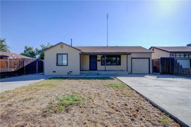 1690 Almond Avenue, Merced, CA 95341