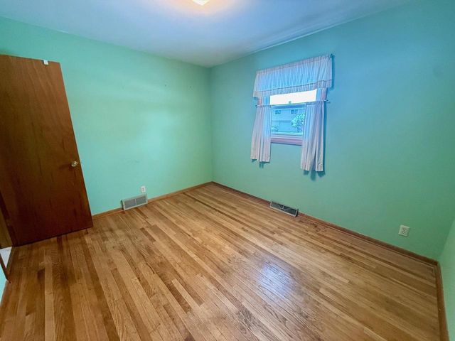 10622 N Oakway Lane, Edgerton, WI 53534