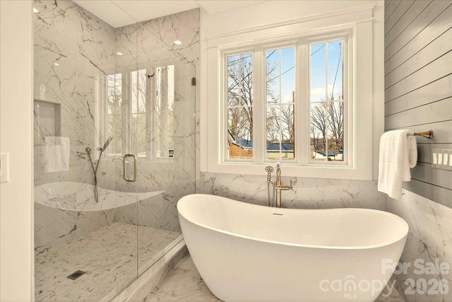 1718 Seifert Circle, Charlotte, NC 28205