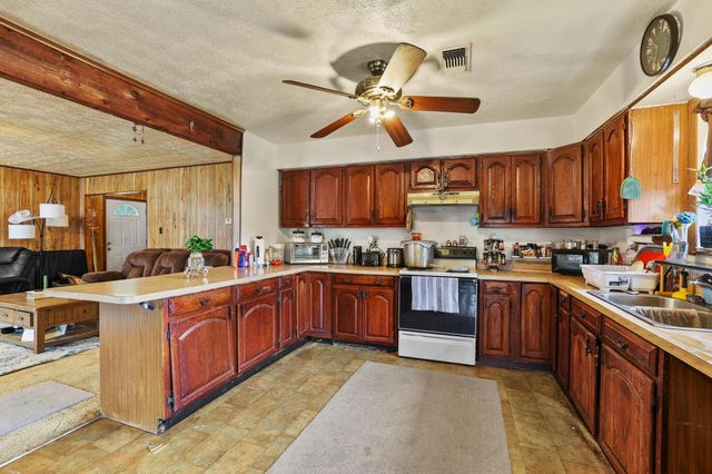 25172 US Highway 377, Whitesboro, TX 76273