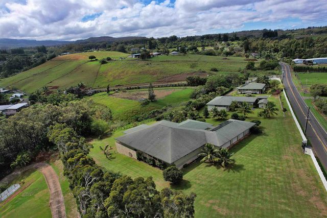 1525 Kaupakalua Rd, Haiku, HI 96708