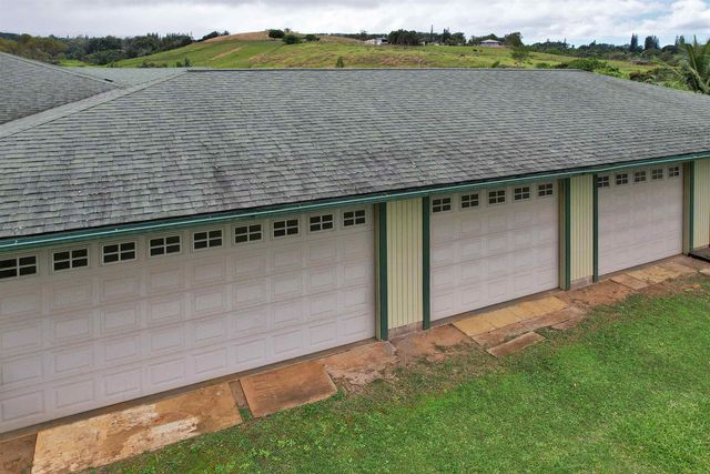 1525 Kaupakalua Rd, Haiku, HI 96708