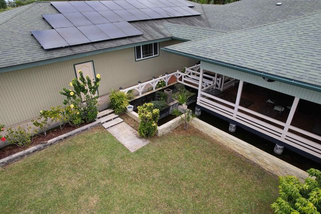 1525 Kaupakalua Rd, Haiku, HI 96708