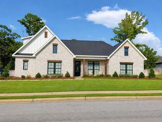 239 Windemere, Dothan, AL 36303