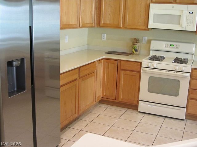 2463 Moonlight Valley Avenue, Henderson, NV 89044
