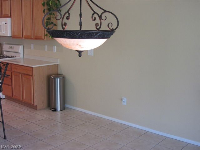 2463 Moonlight Valley Avenue, Henderson, NV 89044