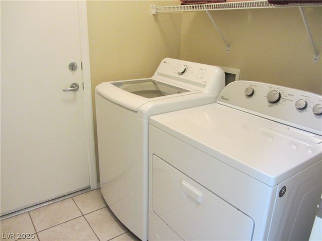 2463 Moonlight Valley Avenue, Henderson, NV 89044