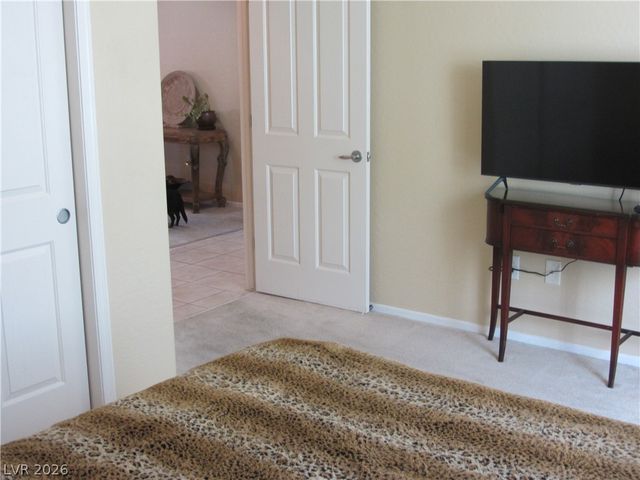2463 Moonlight Valley Avenue, Henderson, NV 89044