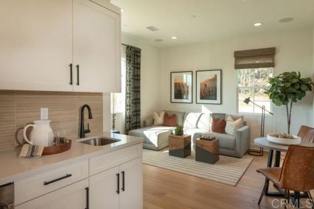 2570 WOODLAND HEIGHTS GLEN, Escondido, CA 92026
