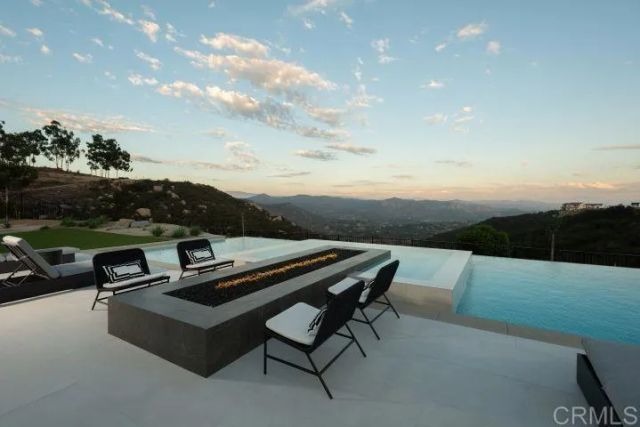 2570 WOODLAND HEIGHTS GLEN, Escondido, CA 92026