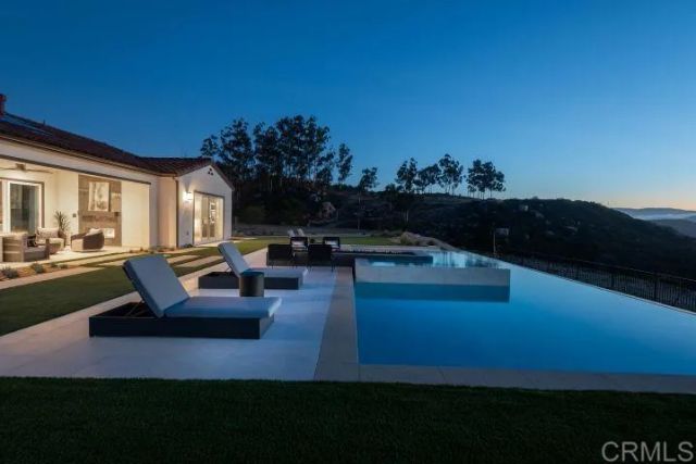 2570 WOODLAND HEIGHTS GLEN, Escondido, CA 92026