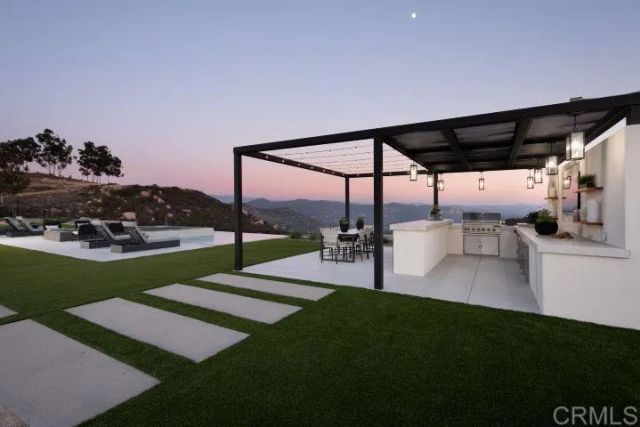 2570 WOODLAND HEIGHTS GLEN, Escondido, CA 92026