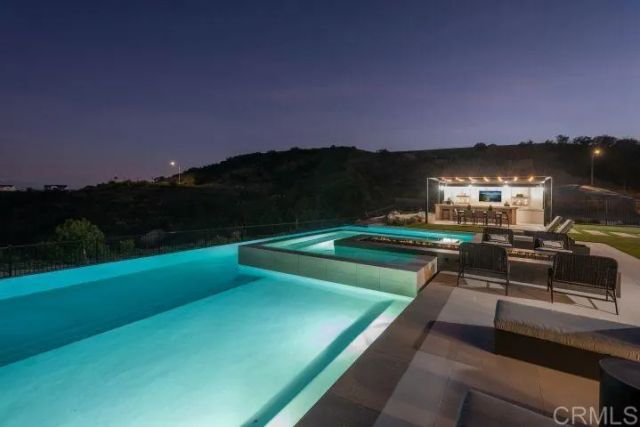 2570 WOODLAND HEIGHTS GLEN, Escondido, CA 92026