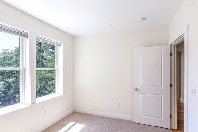 87 New 110, Cambridge, MA 02138