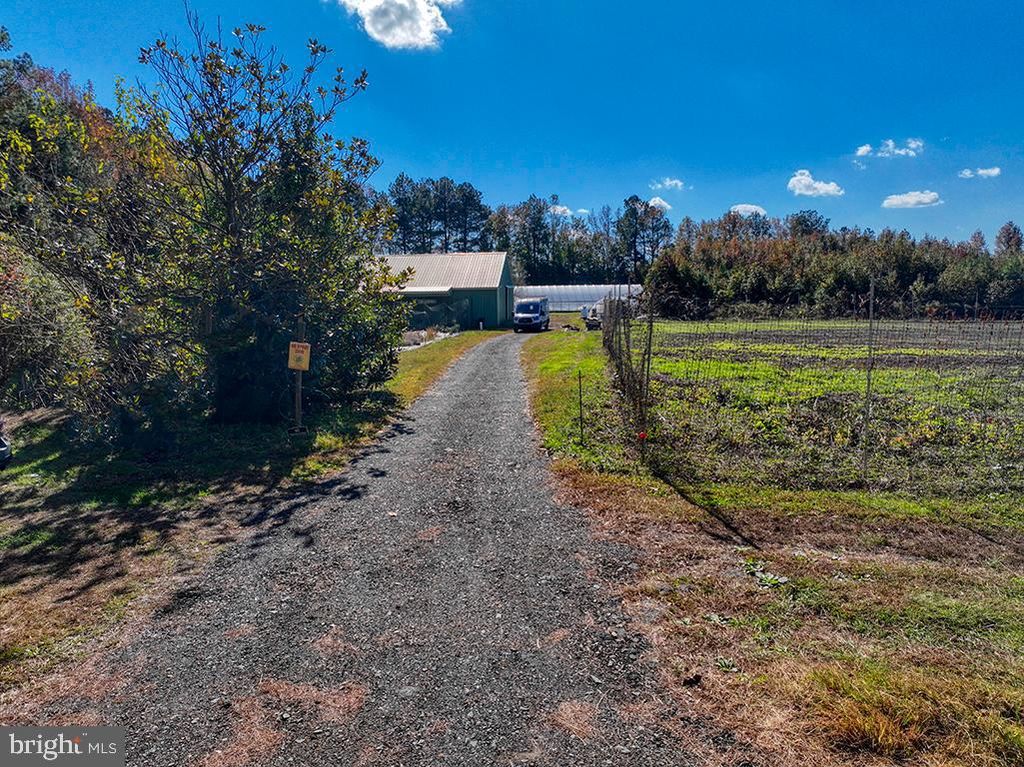 Image 4 of property listing at 30402 JAY PATCH RD, Selbyville, DE 19975