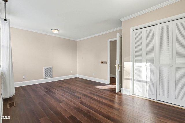 210 E Holt Street, Smithfield, NC 27577