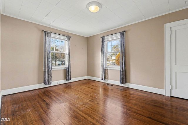 210 E Holt Street, Smithfield, NC 27577