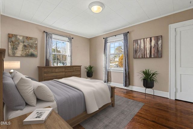 210 E Holt Street, Smithfield, NC 27577