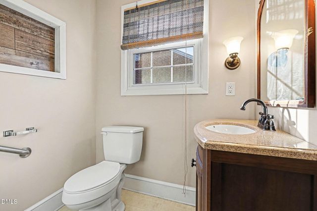 210 E Holt Street, Smithfield, NC 27577