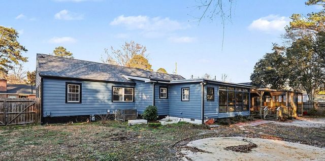 210 E Holt Street, Smithfield, NC 27577