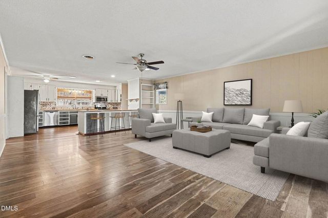 210 E Holt Street, Smithfield, NC 27577