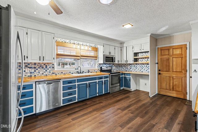 210 E Holt Street, Smithfield, NC 27577