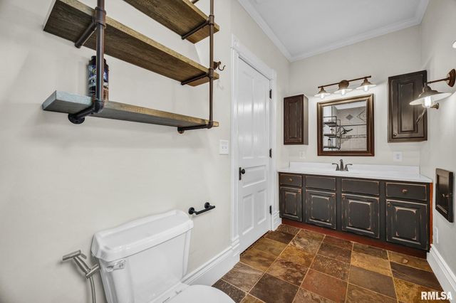 203 S ELM Street, Washington, IL 61571