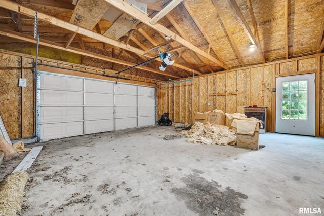 203 S ELM Street, Washington, IL 61571