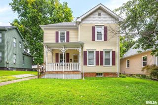 203 S ELM Street, Washington, IL 61571