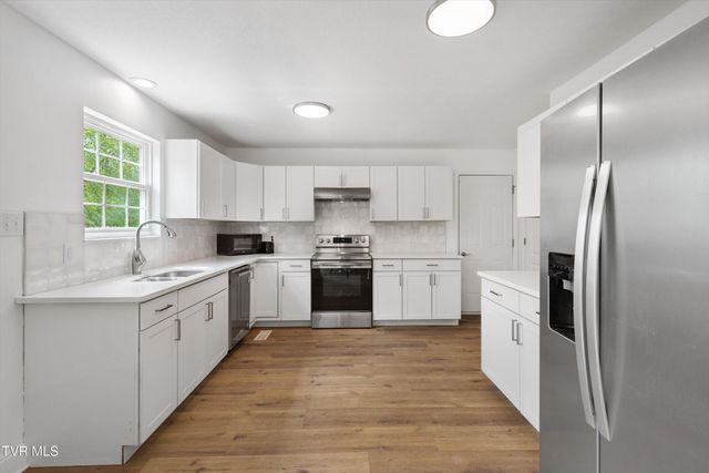 6817 Audrianna Lane, Knoxville, TN 37918