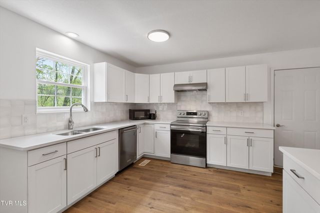 6817 Audrianna Lane, Knoxville, TN 37918