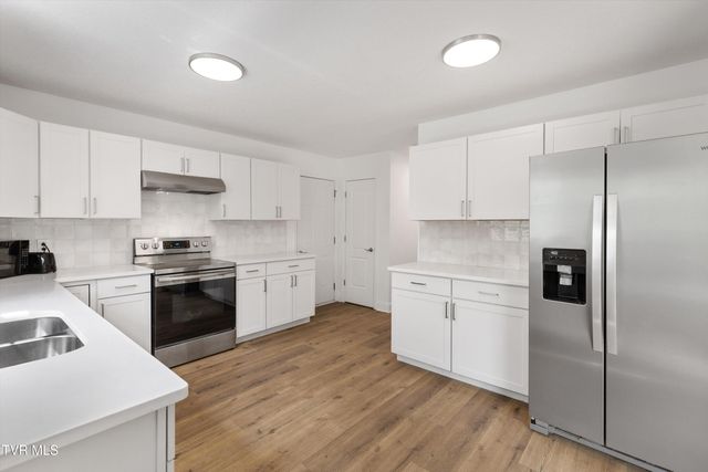 6817 Audrianna Lane, Knoxville, TN 37918